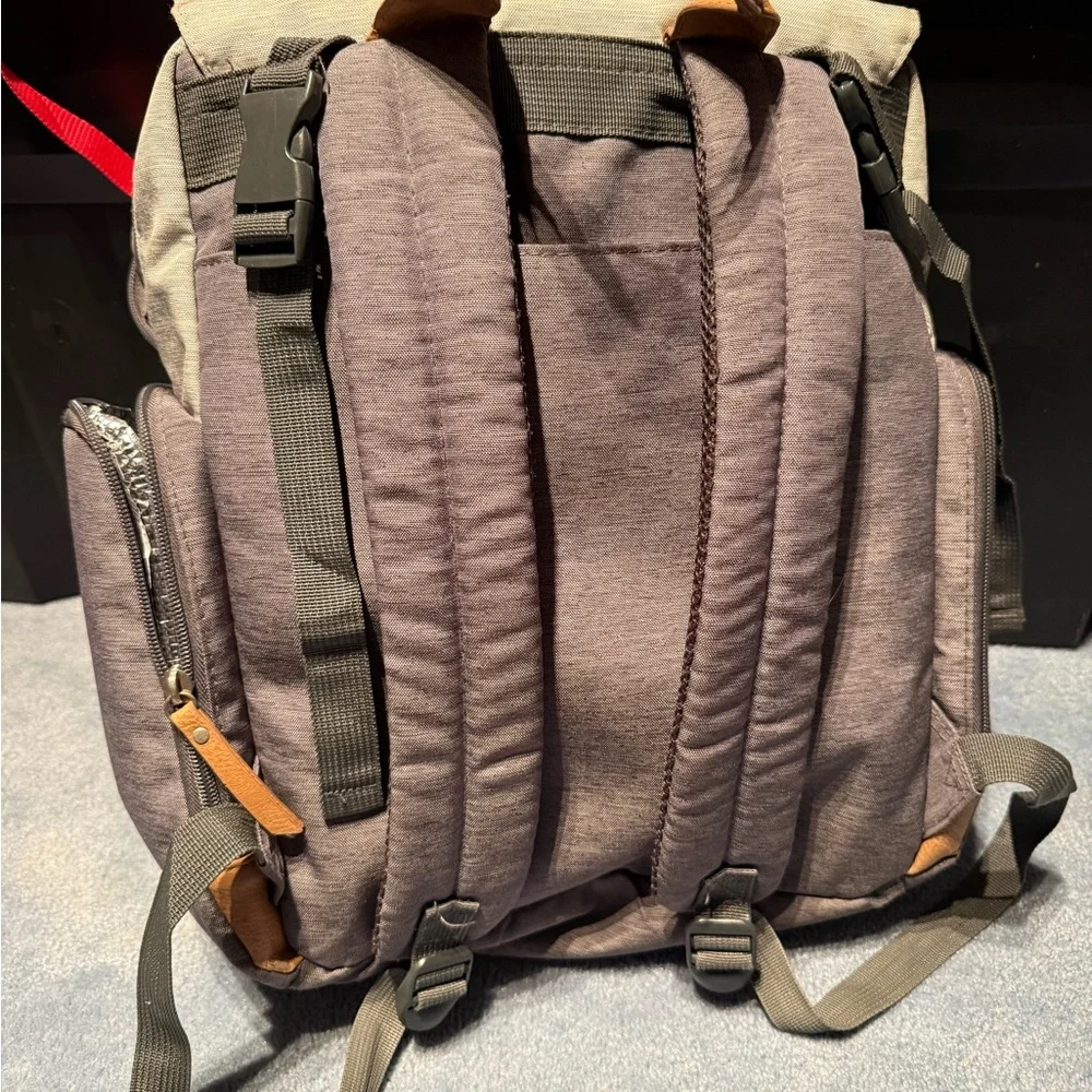 Eddie Bauer stay organized