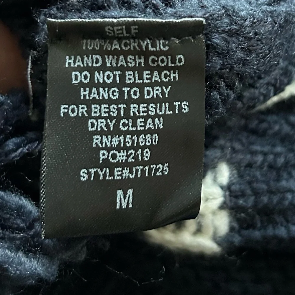 ⭐ Starry Distressed Crop Sweater Cozy Knit Raw hem size Medium