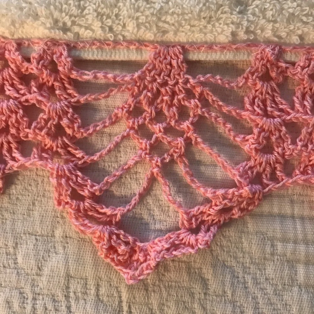Vintage Towel Set Embellished with Pink Crochet Swan & Border
