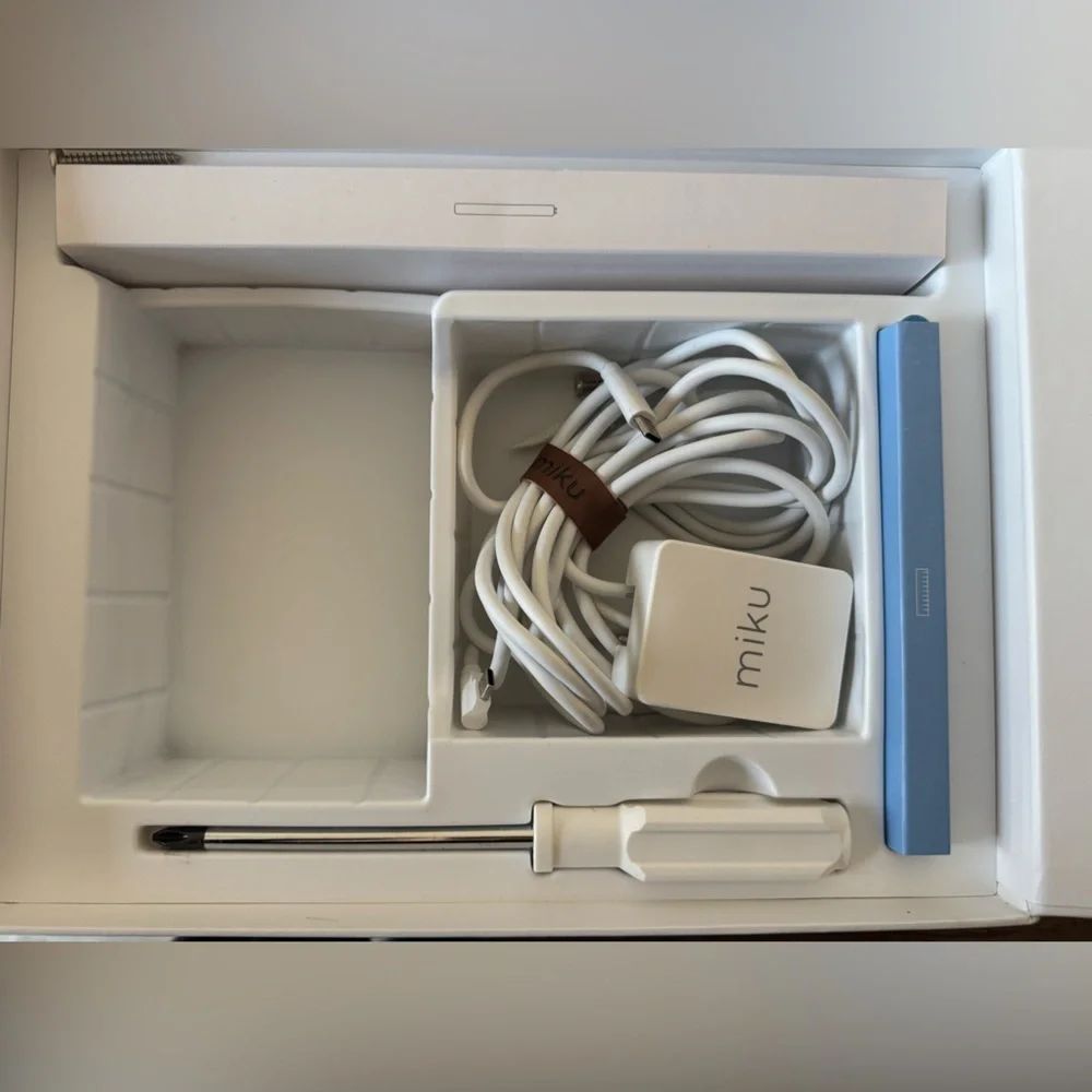 Miku Pro Smart Baby Monitor with Wall Mount Kit