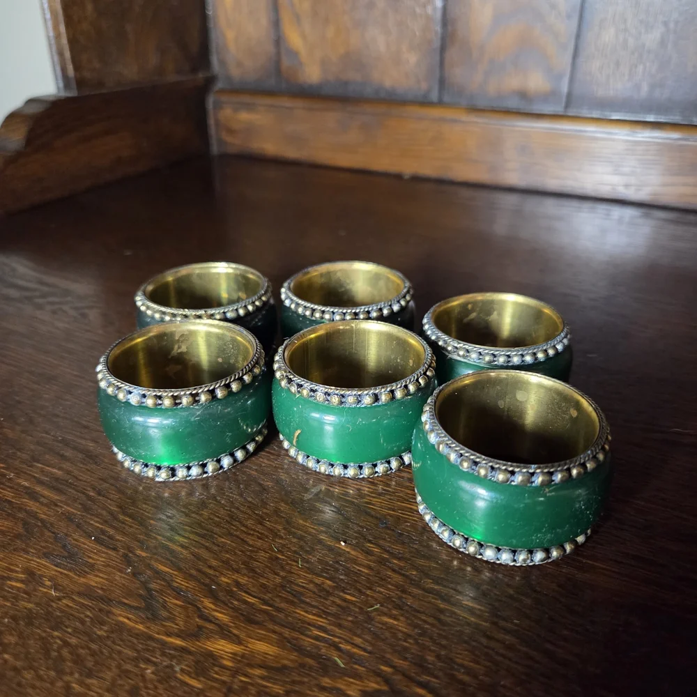 unbranded set emerald