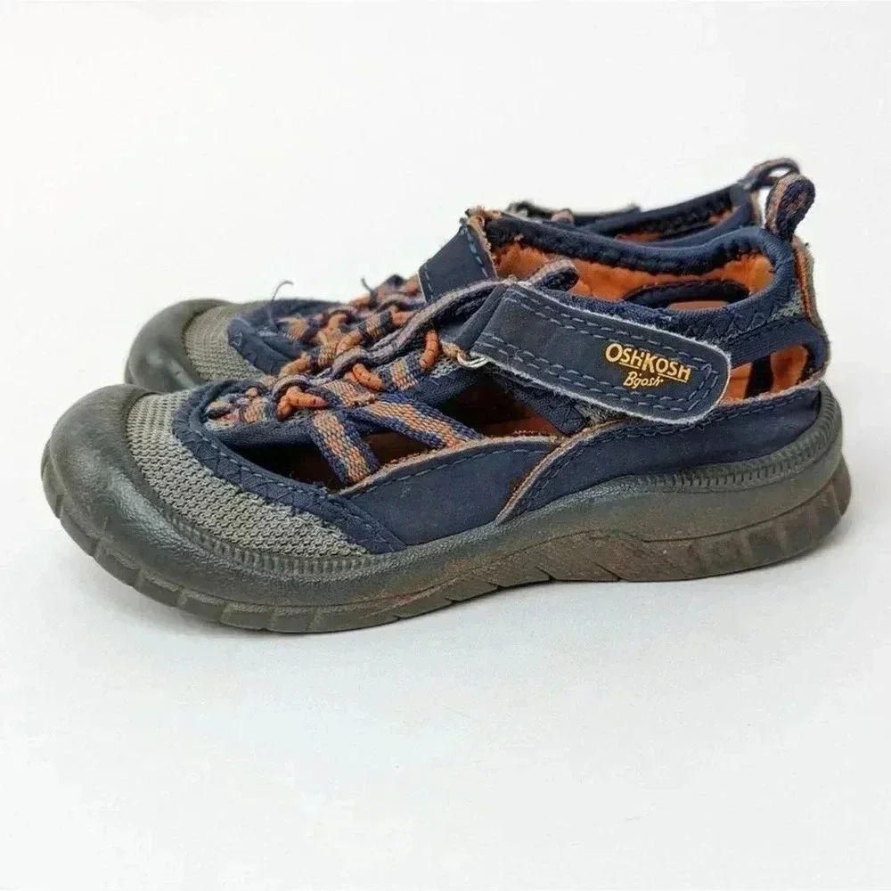 OshKosh Bgosh bump toe