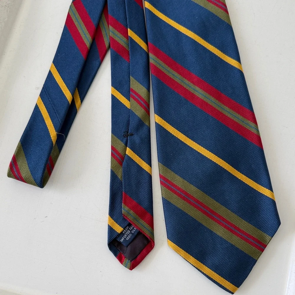Vintage GAP Silk Navy Blue Striped Men's Tie - Made in USA