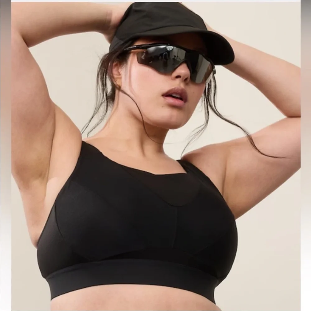 NWT Athleta Invincible Bra 36C