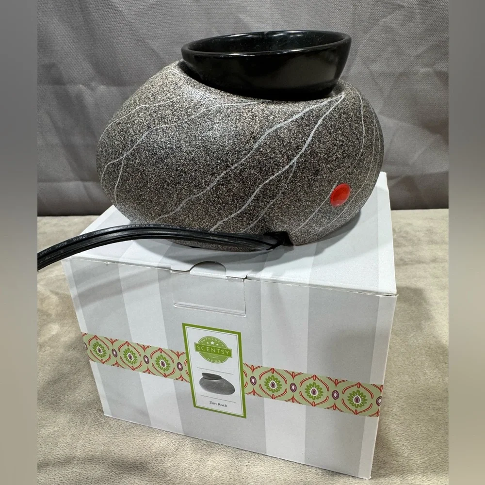 Retired Scentsy Zen Rock Gray and Black Warmer