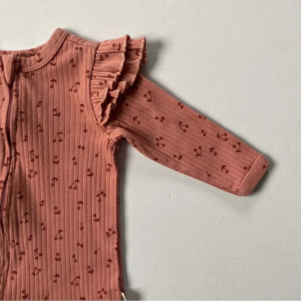 Rabbit + Bear cotton red months