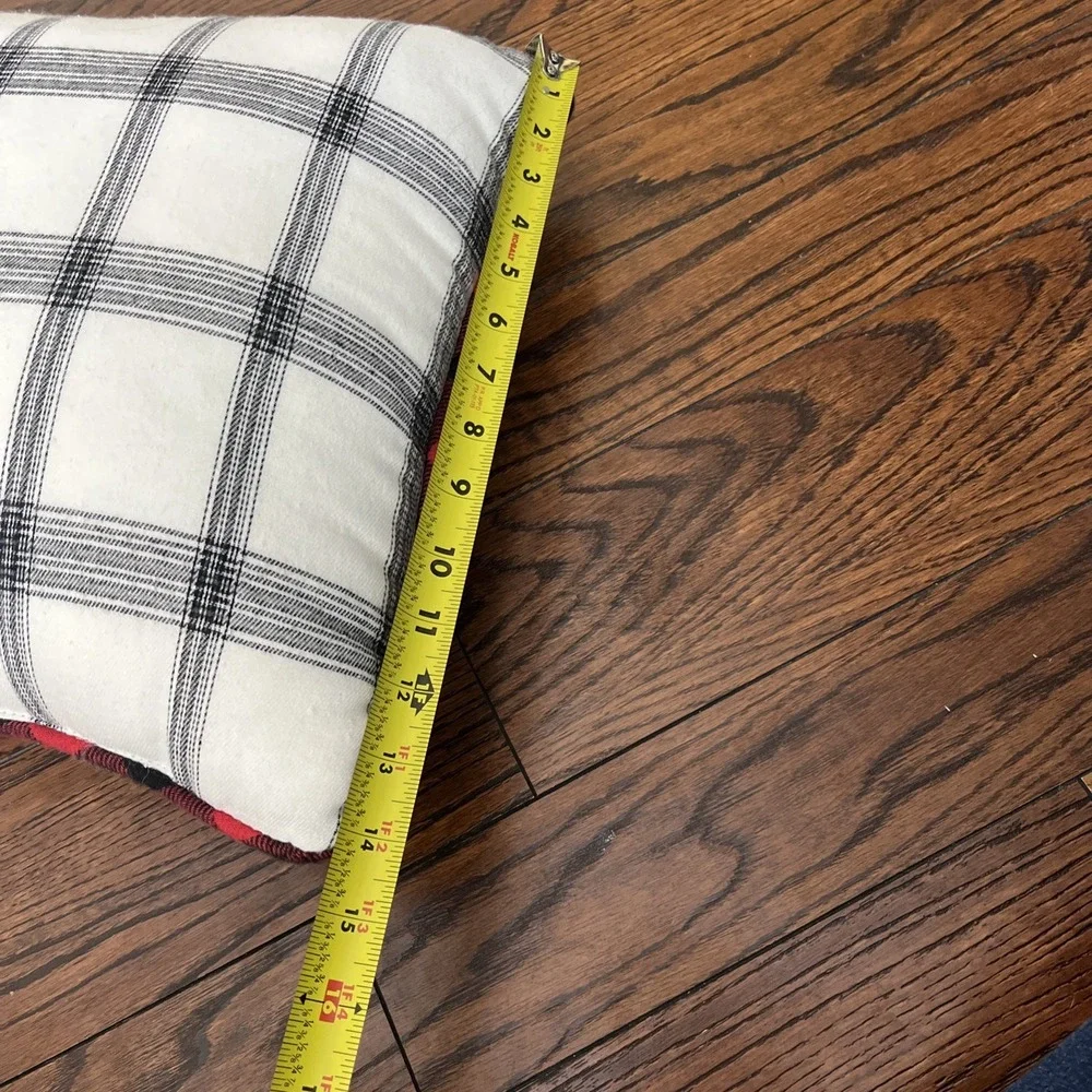 Brooks Brothers Plaid Pillow Snowflakes Flannel Red White And Blk