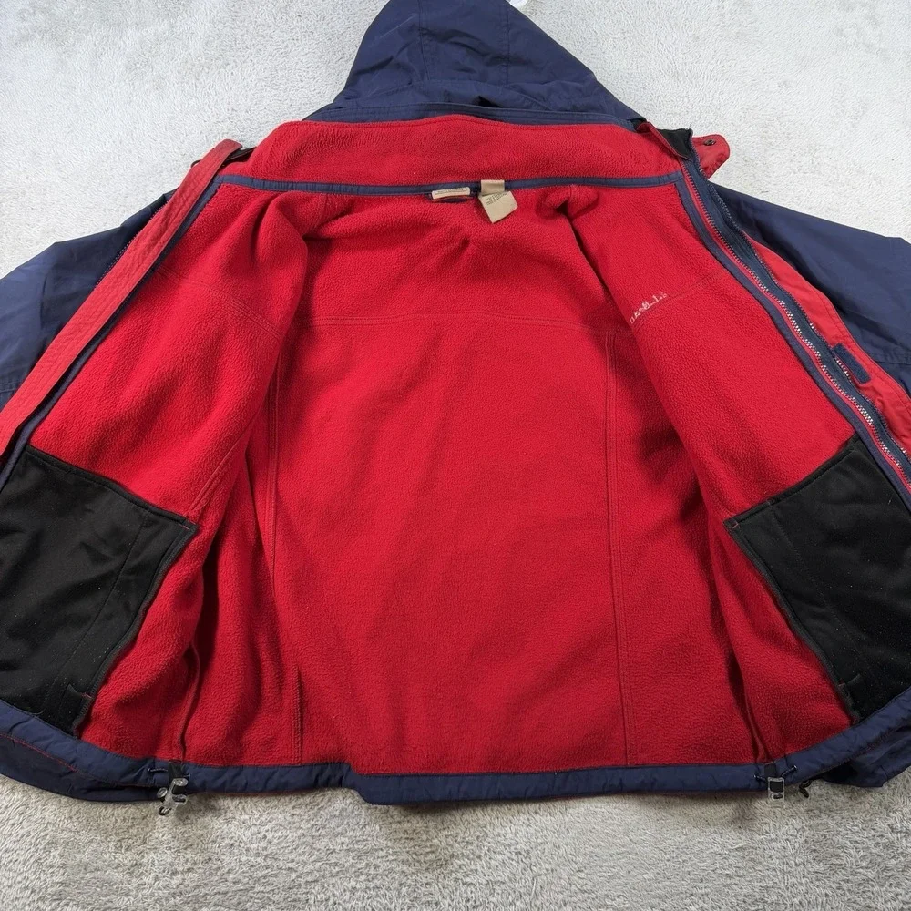 L.L. Bean no noticeable