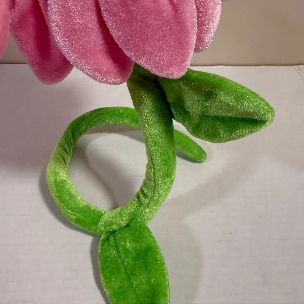 Source Unknown adorable pink