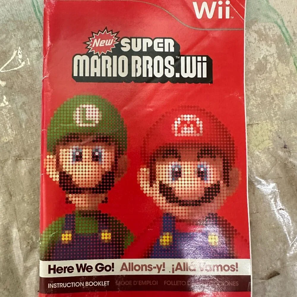 Nintendo Wii New Super Mario Bros. Instruction Booklet Manual