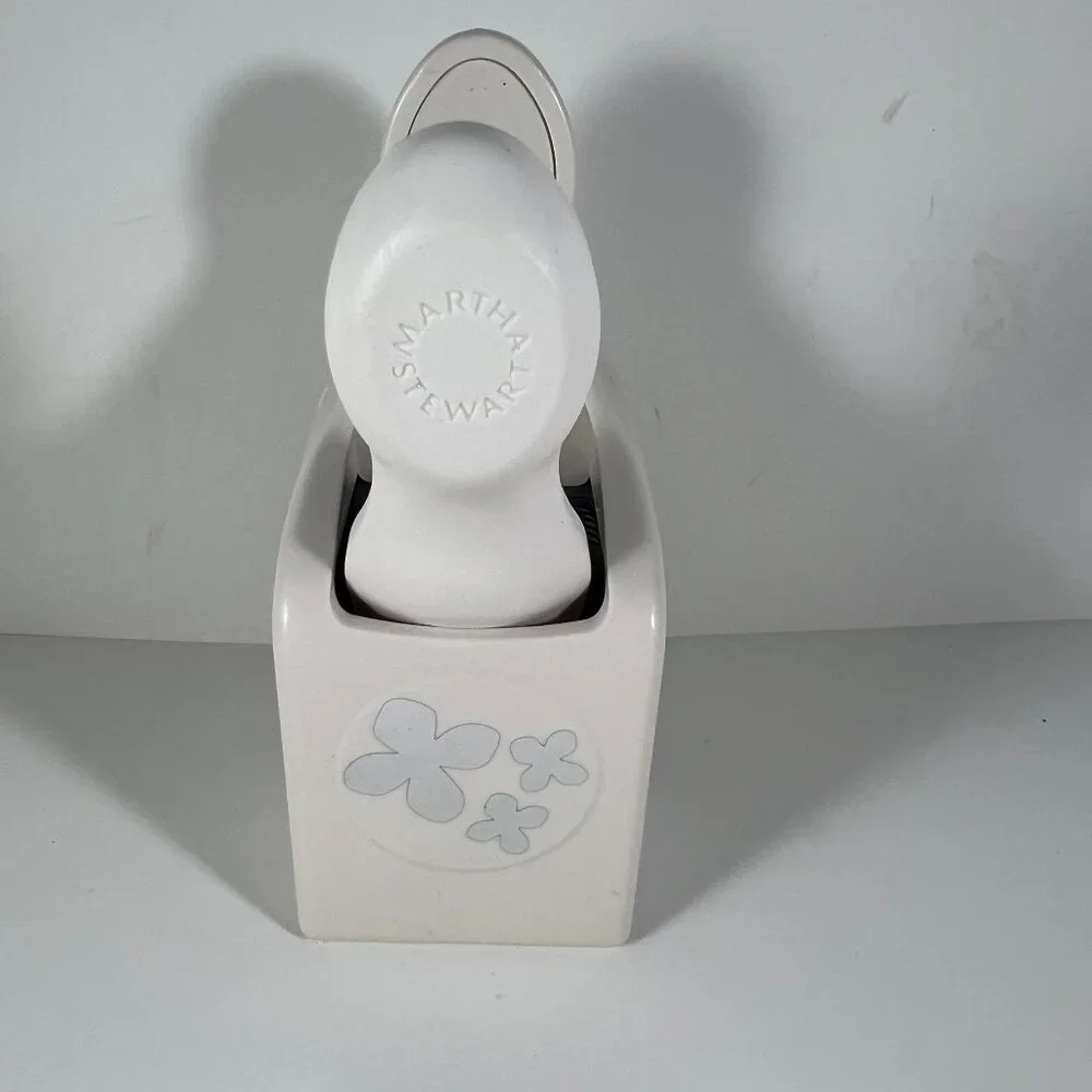 Martha Stewart Flower Cutout Punch Craft Tool For Paper & Cardstock White Plasti