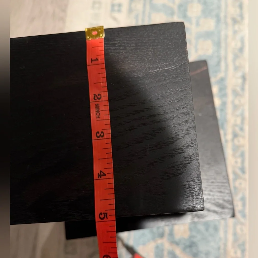 N/A sleek wooden