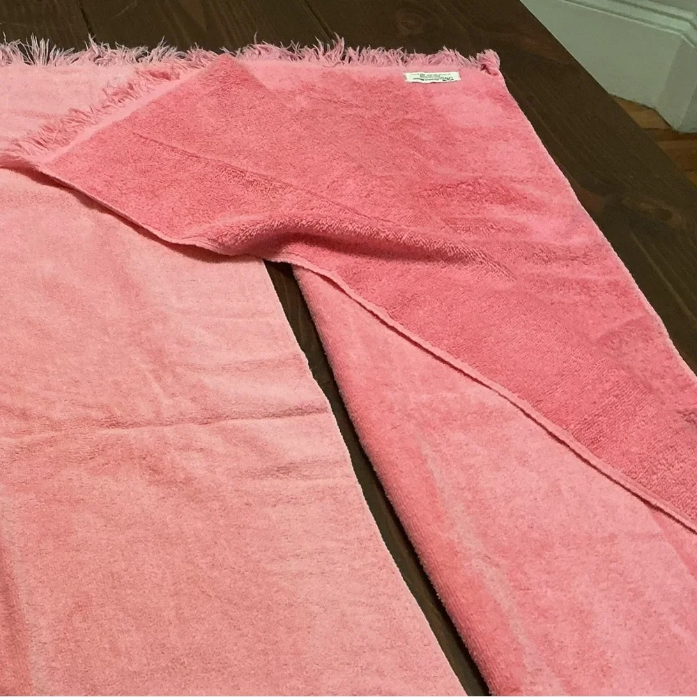 N/A each towels beautiful