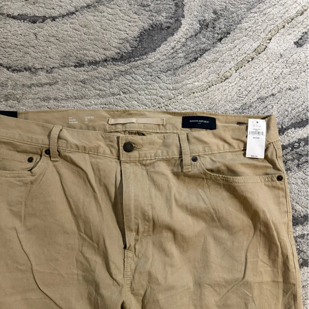 Banana Republic stylish tan
