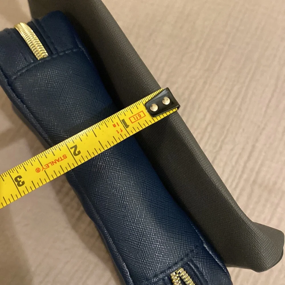 Tumi elegant toiletry