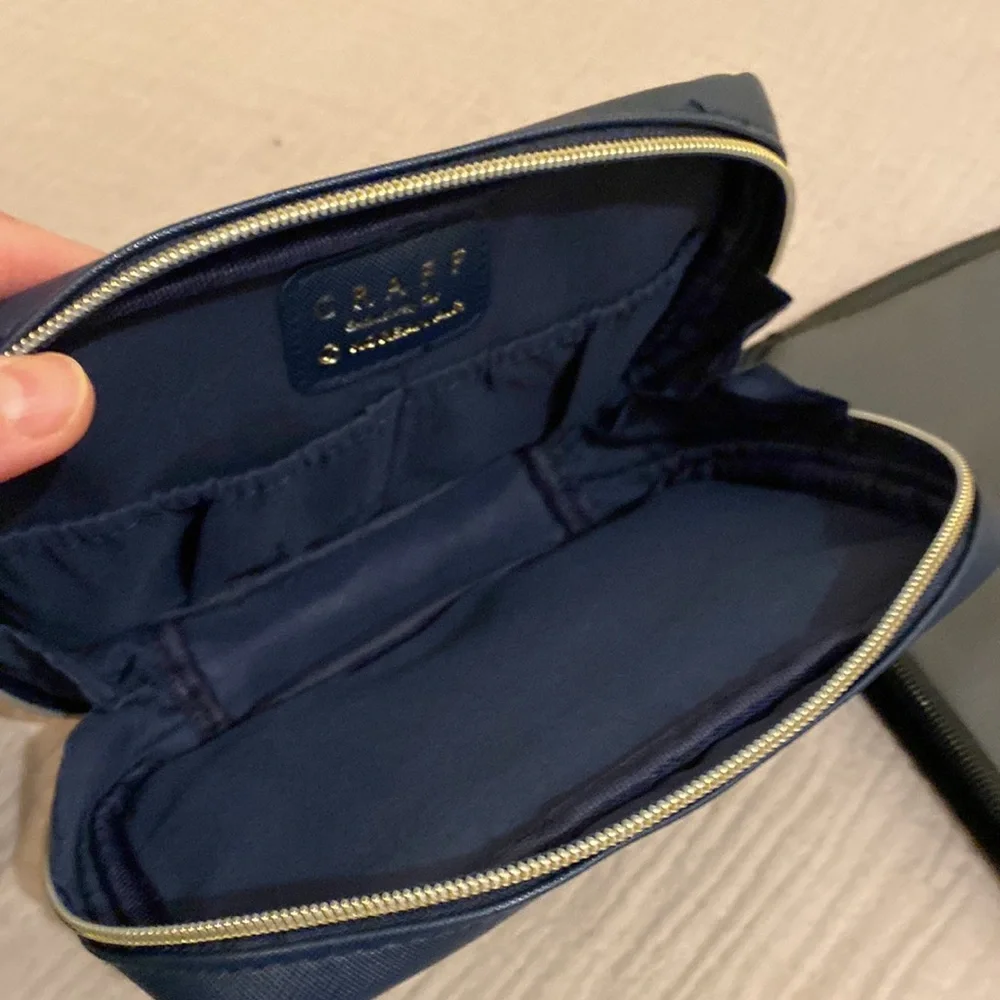 Tumi elegant toiletry