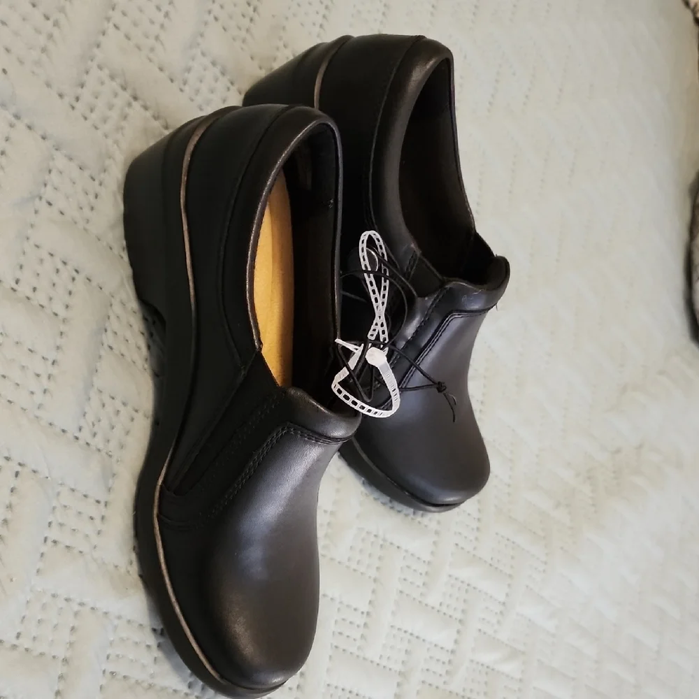 Clarks Black Leather Comfort Loafers