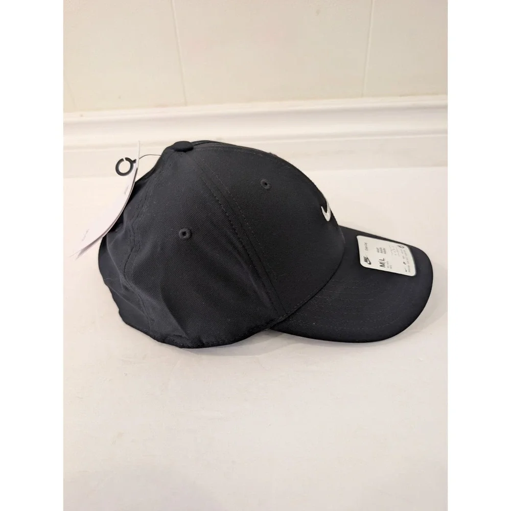 Nike makes nwt