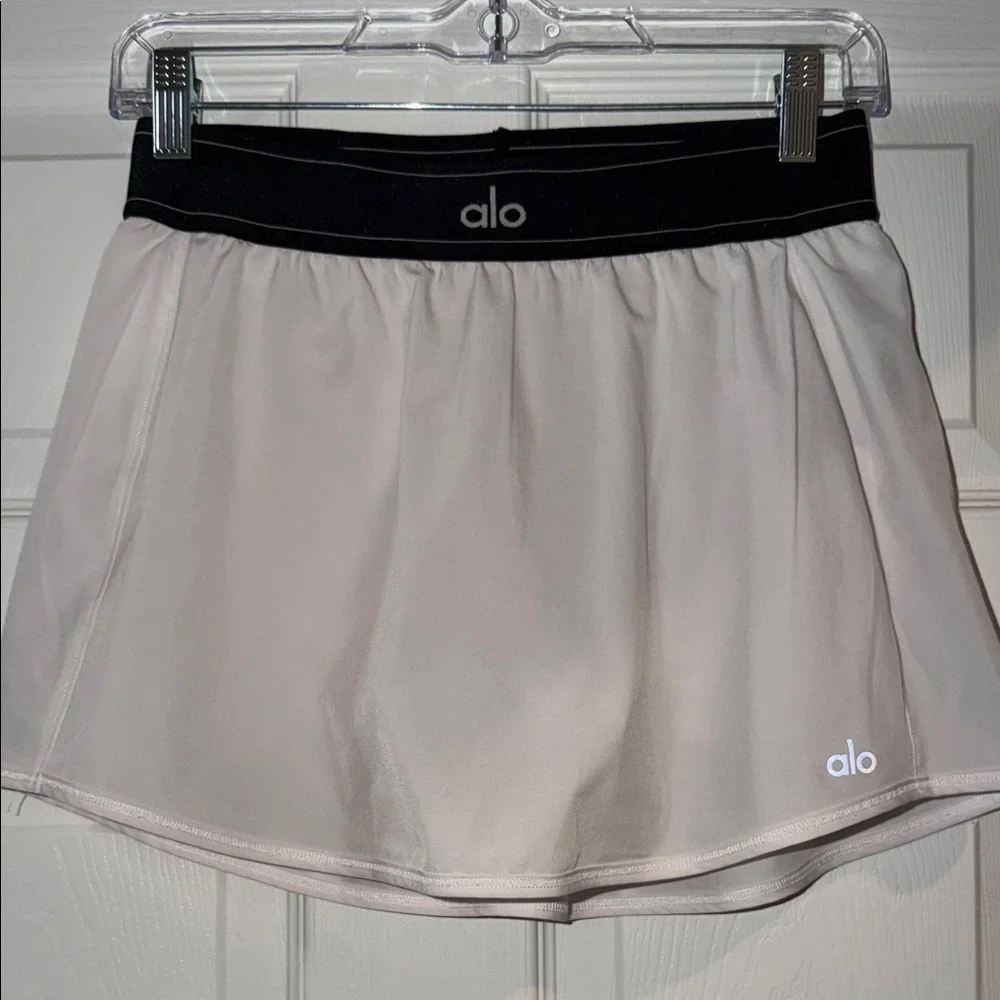 ALO Yoga Black and Cream Skirt