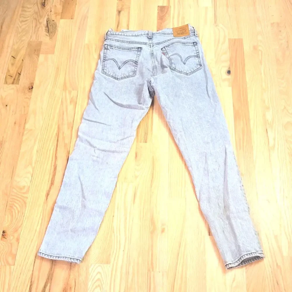 Levi Strauss & Co women's Gray Wedgie Size 27