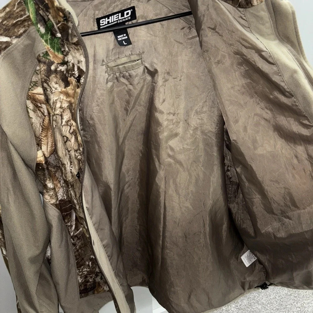 Shield Series Blocker S3 Drencher Jacket with Hood Real Tree Edge Men Size Large