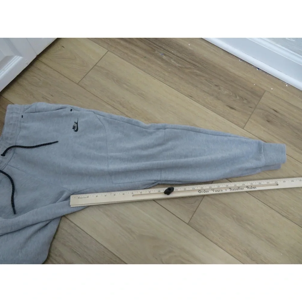 Nike Fleece Jogger Sweatpants Mens Medium Gray Zip Pocket CU4495-063 Athletic