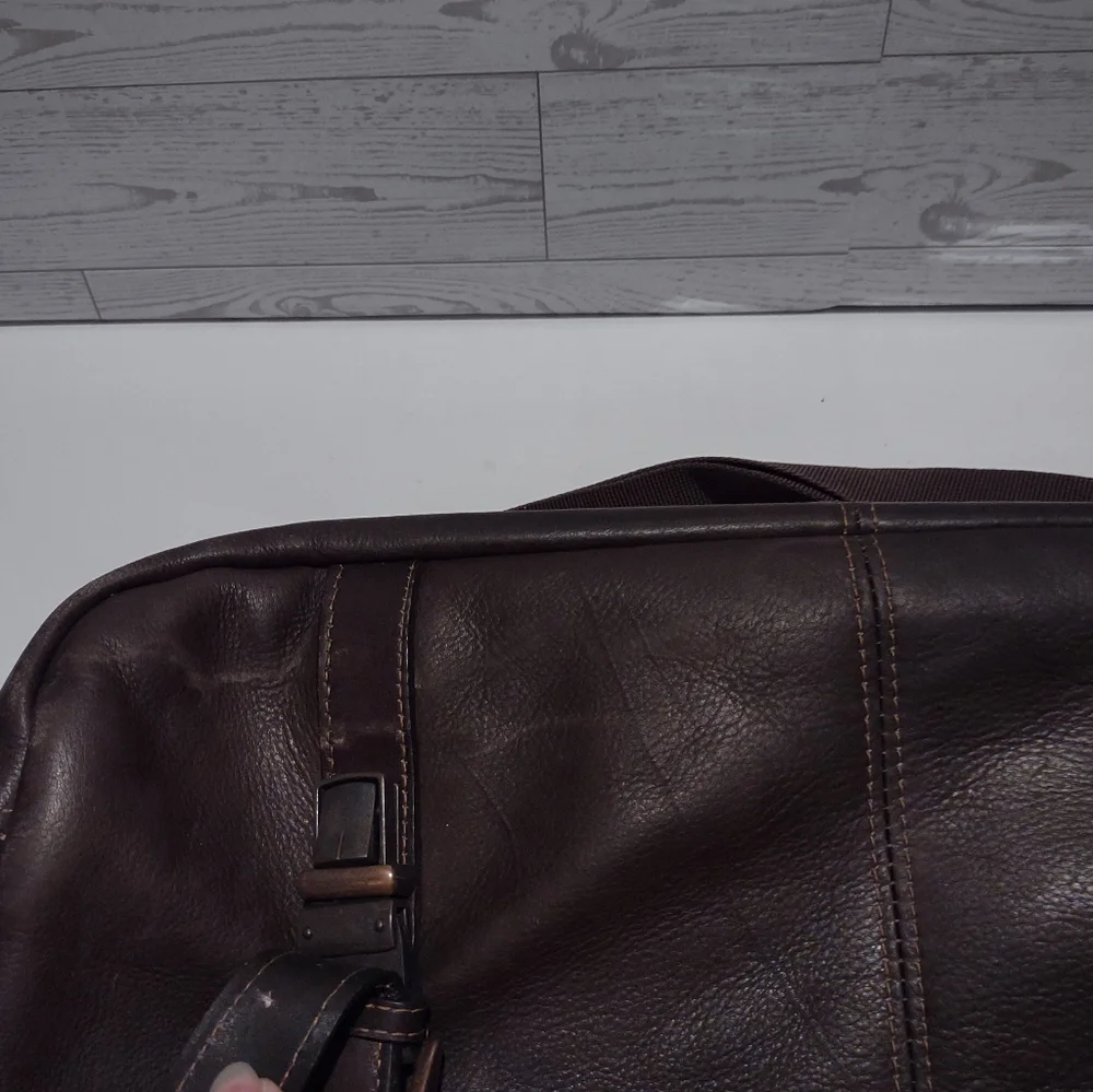 Kenneth Cole Reaction excellent minor