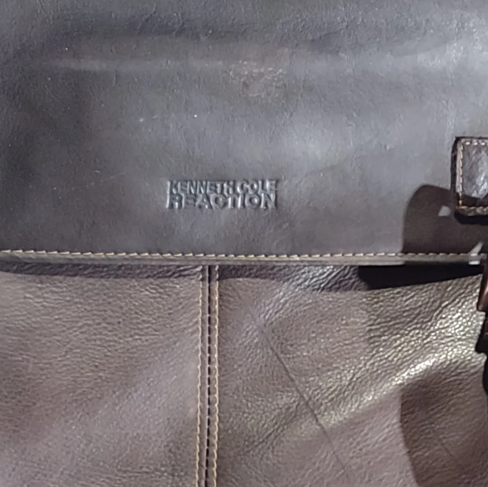 Kenneth Cole Reaction excellent minor