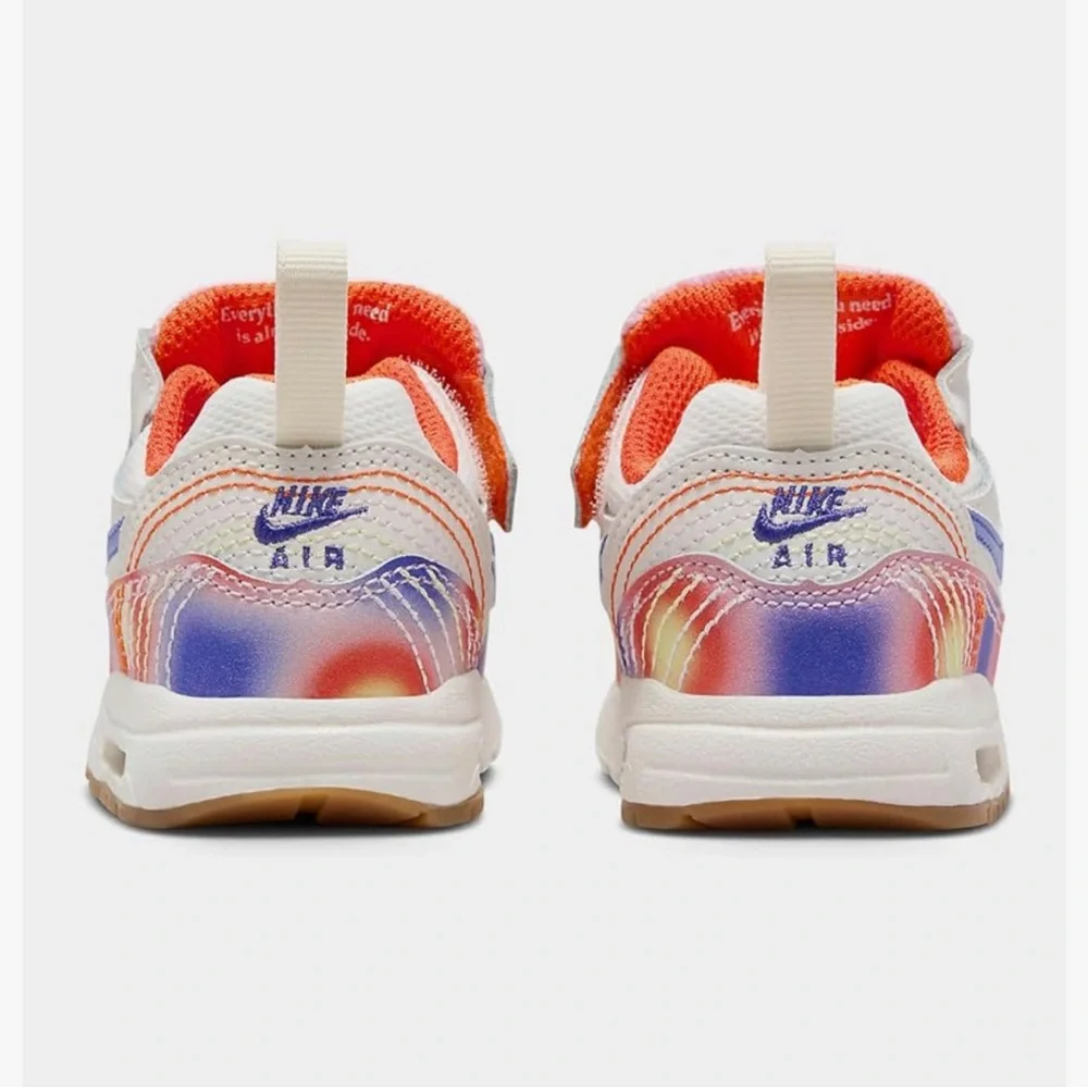 Nike worn 2x