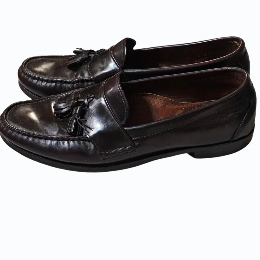 Allen Edmonds attire unique