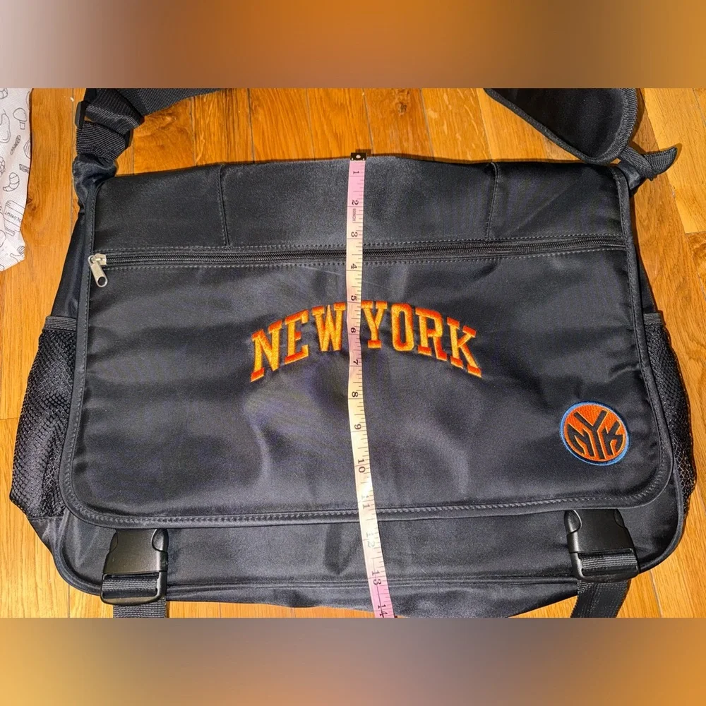 New York Knicks Messenger Bag Black Orange Embroidered Logo Adjustable Strap NBA