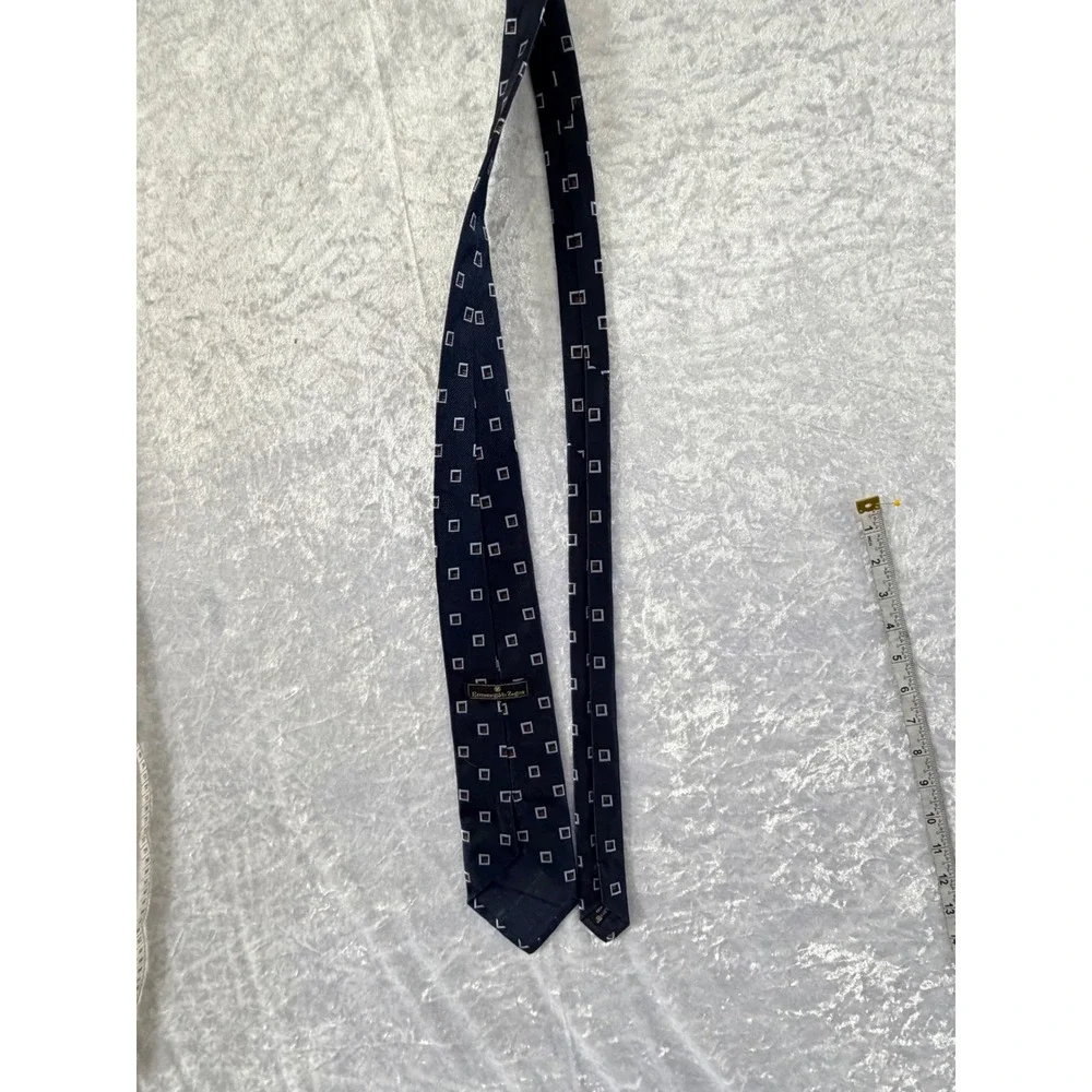 Ermenegildo Zegna Navy Blue Silk Geometric Pattern Mens Neck Tie
