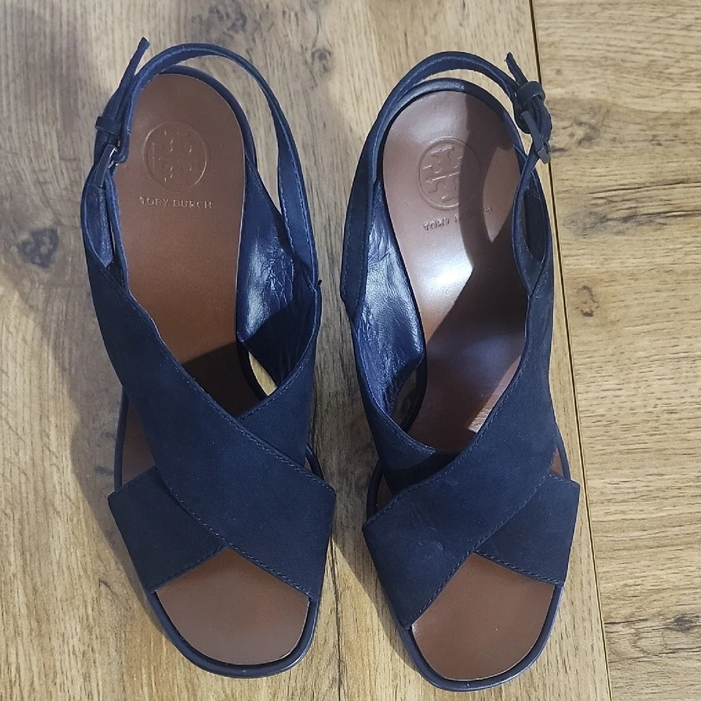 Tory Burch stylish navy
