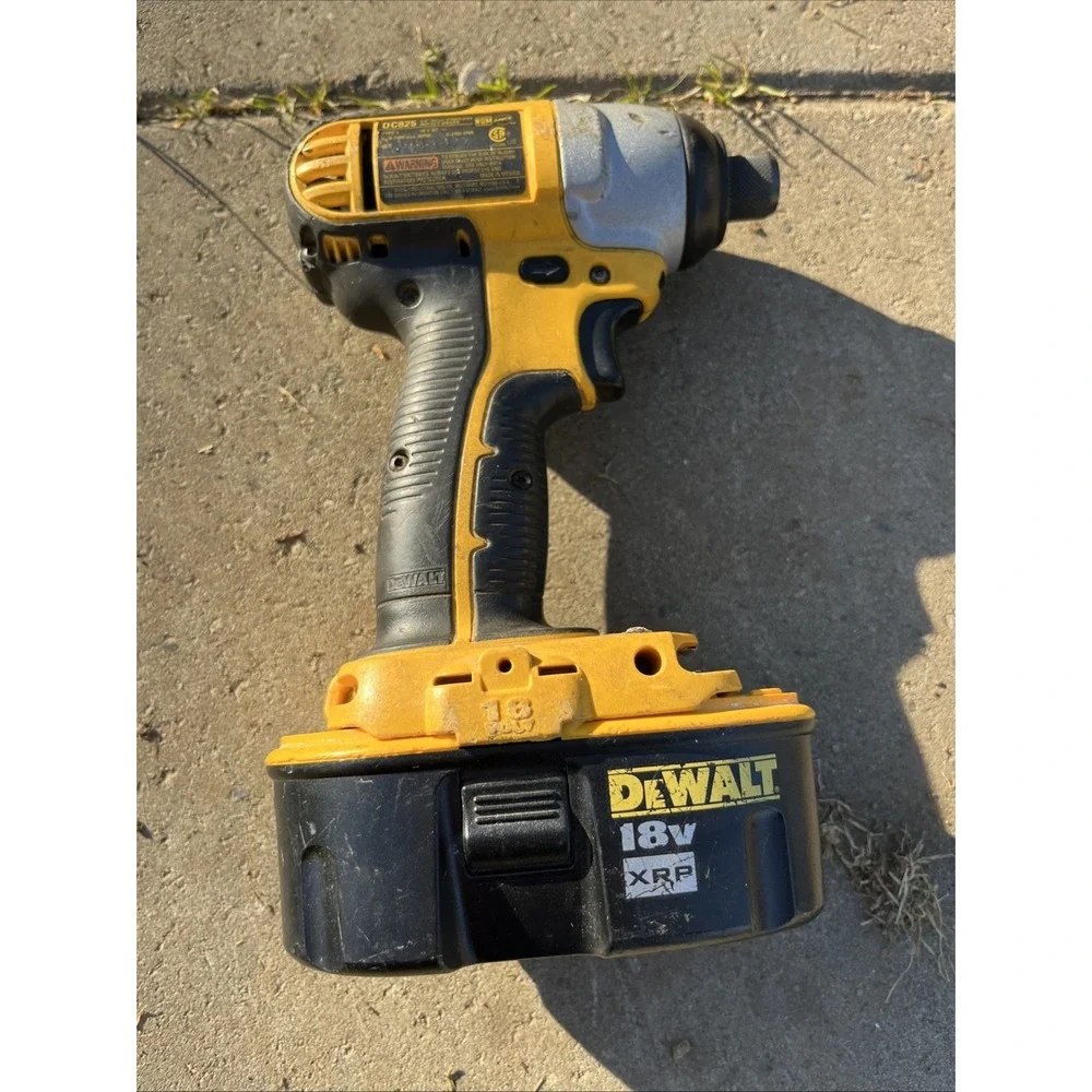 Dewalt dc825 inch