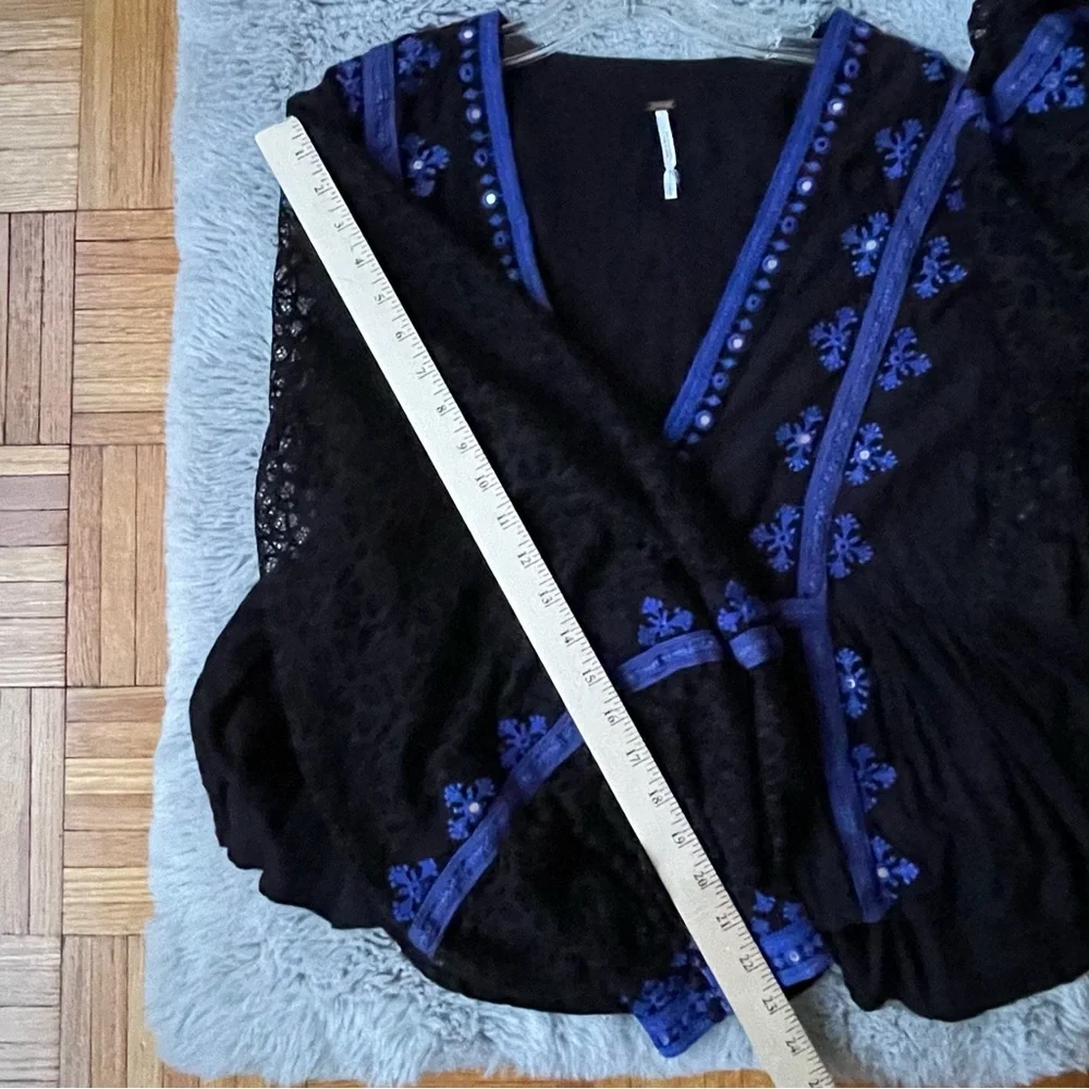 FREE PEOPLE Boogie All Night Peasant Blouse Embroidered Mirror Lace Size Large