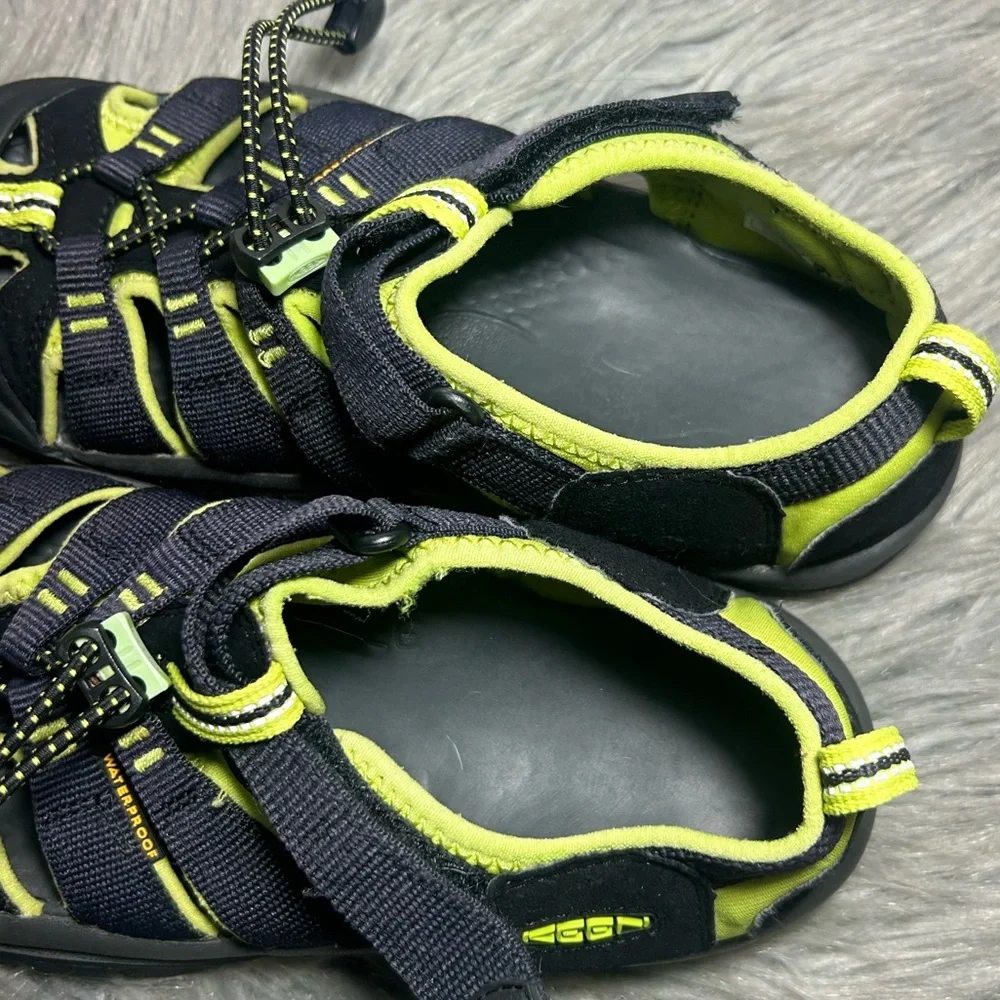 adidas keen newport