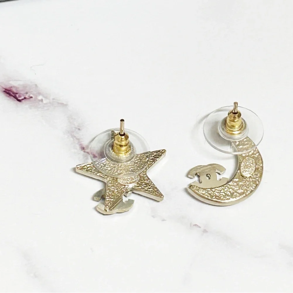 Authentic Chanel Rare Karl Lagerfeld Vintage Y2K Moon & Star Crystal CC Earrings