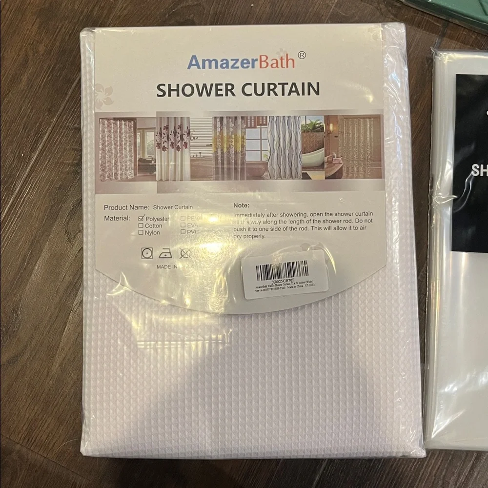 NWT Bathroom Bundle: shower curtain, shower liner, soap holder 72x72