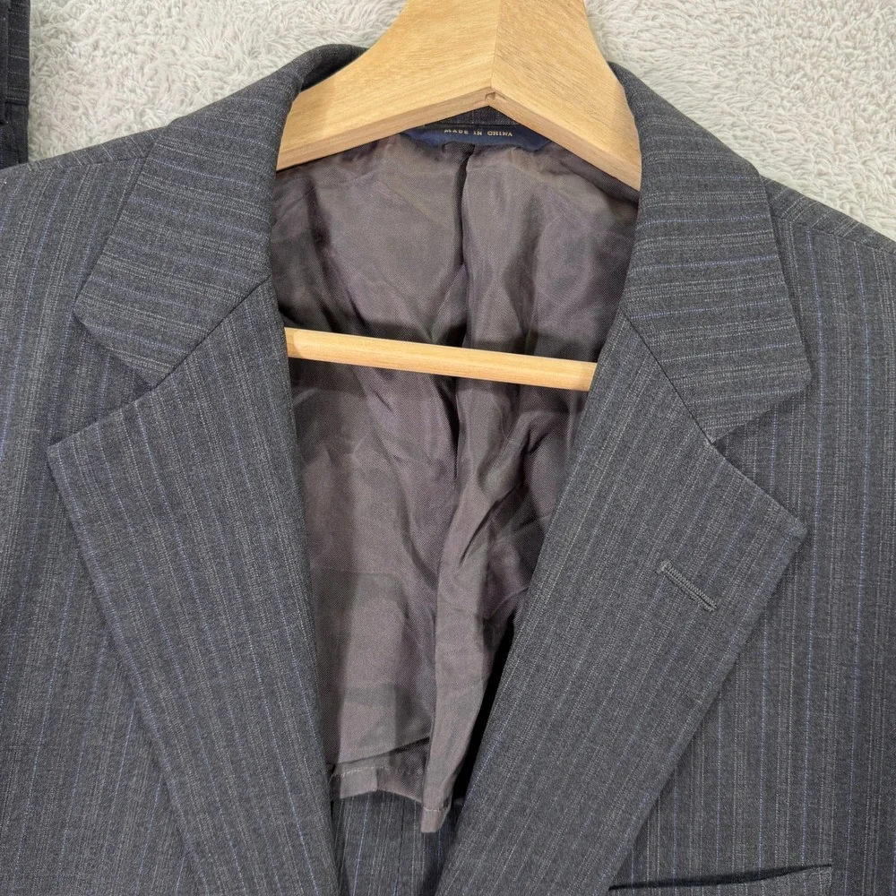 Brooks Brothers excellent pre