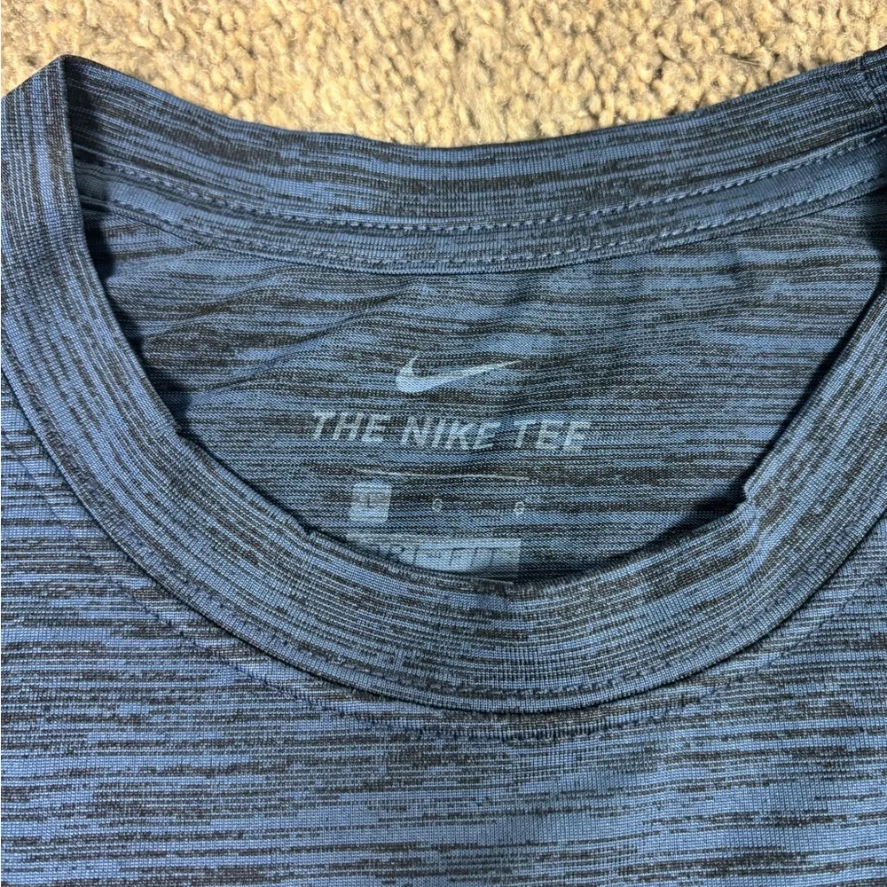 Nike dri fit u of m michigan air jordan tshirt‎
