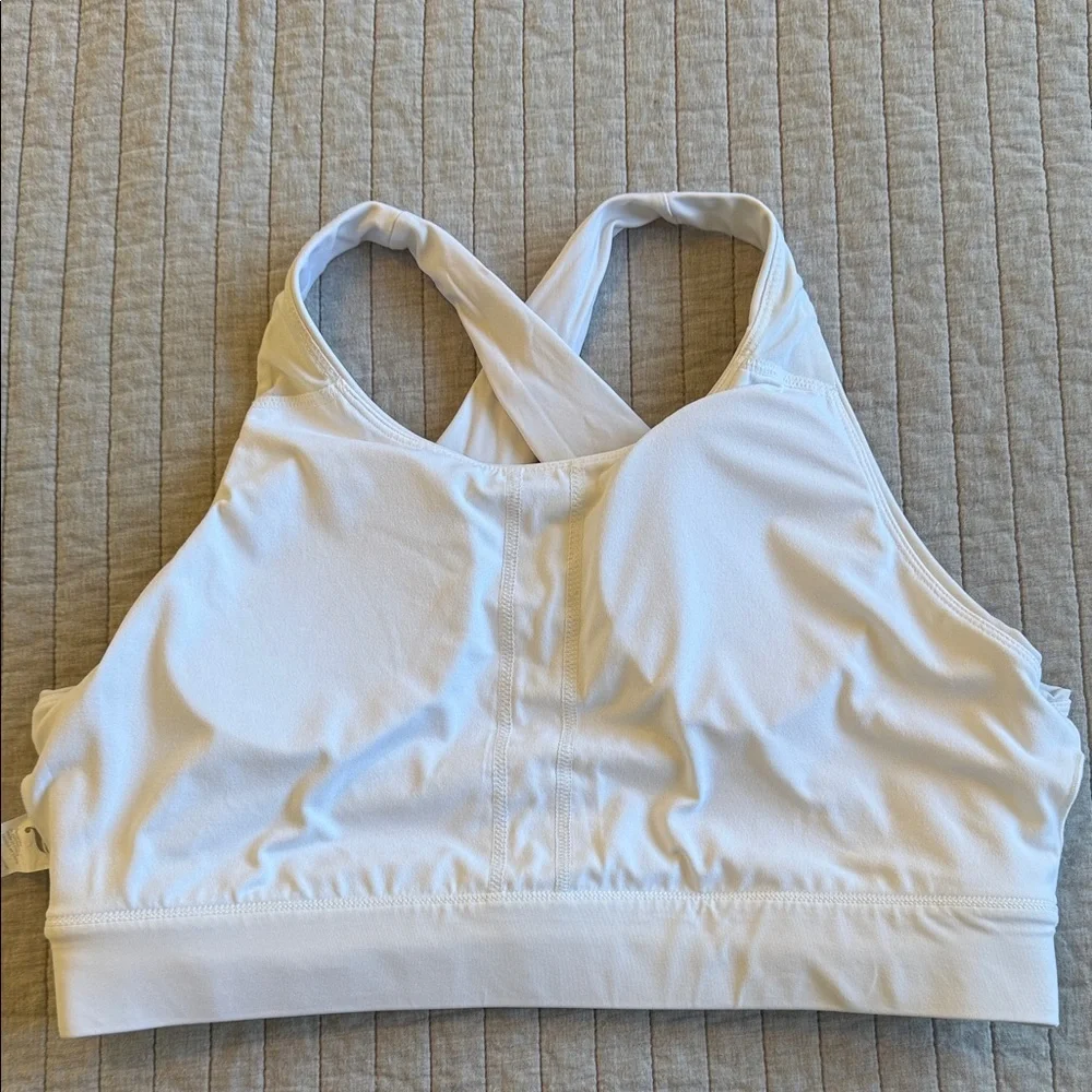 Fabletics White Sports Bra Size XL