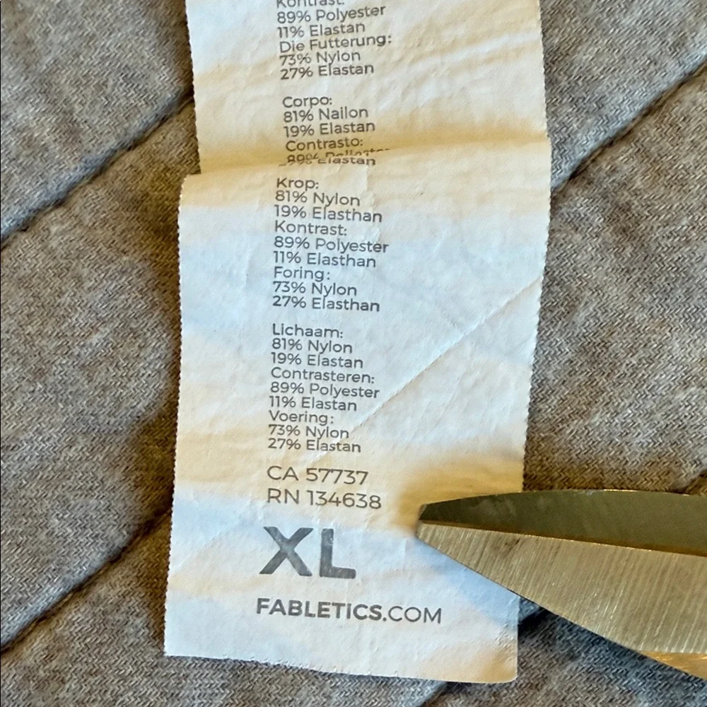 Fabletics White Sports Bra Size XL