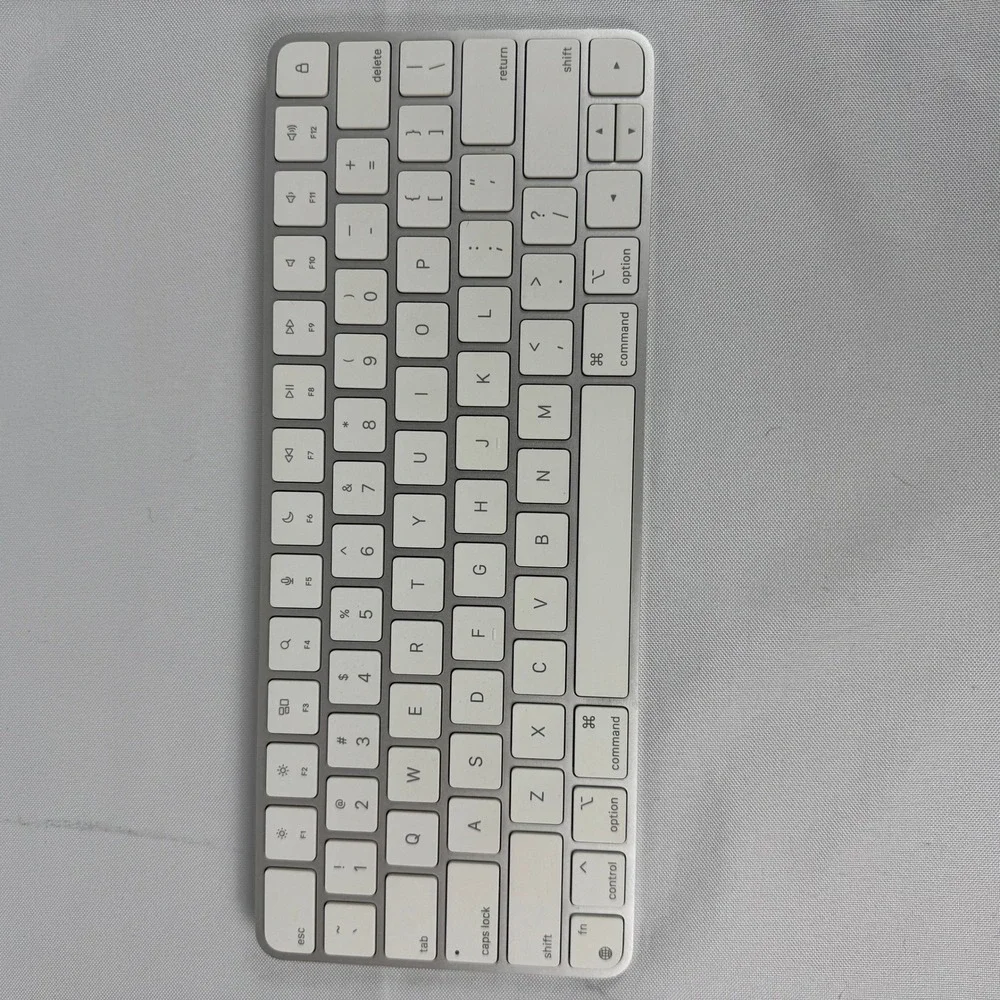 Apple Magic Keyboard A1314 Wired Numeric Keypad Aluminum Silver