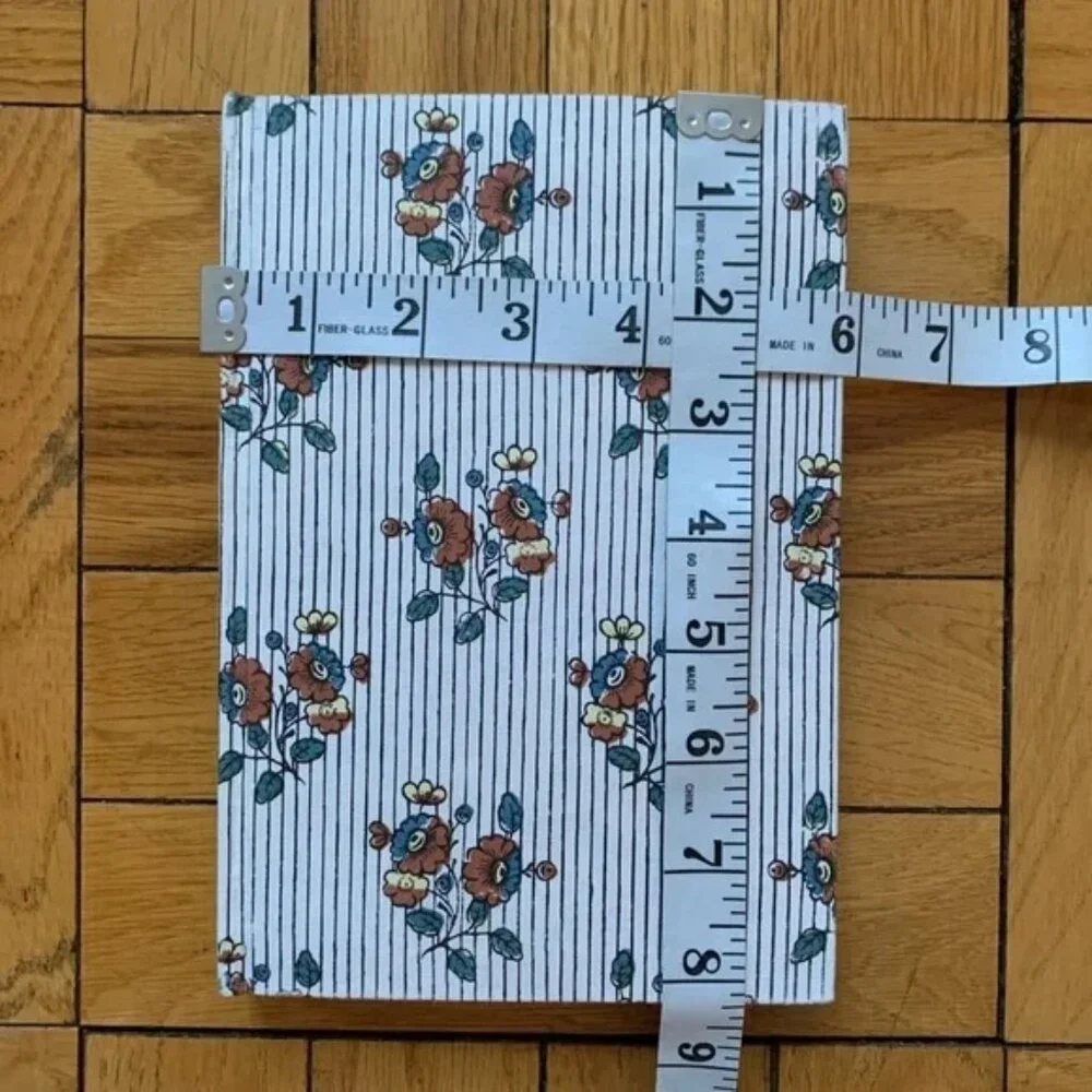 Sezane nwt pages paper