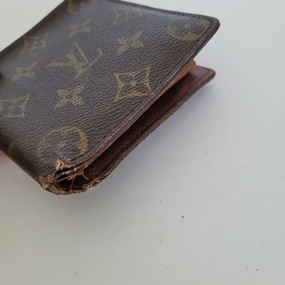 Louis Vuitton leather depth authentic