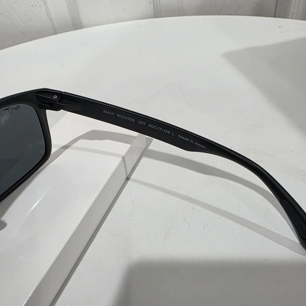 Maui Jim new box