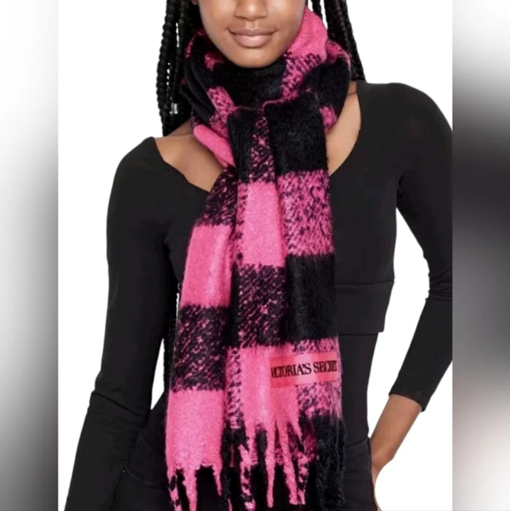 PINK Victorias Secret elevate your