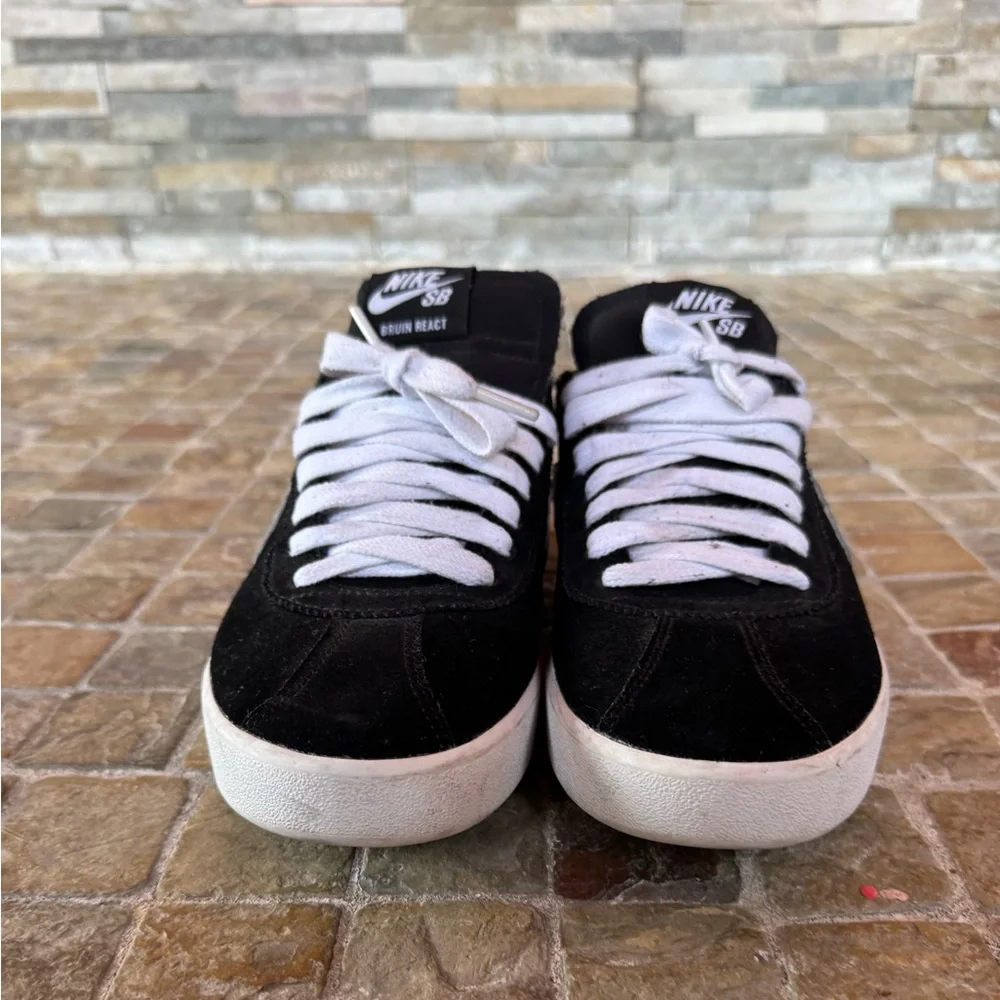 Nike bruin react sb Nike Black and White Athletic Shoes