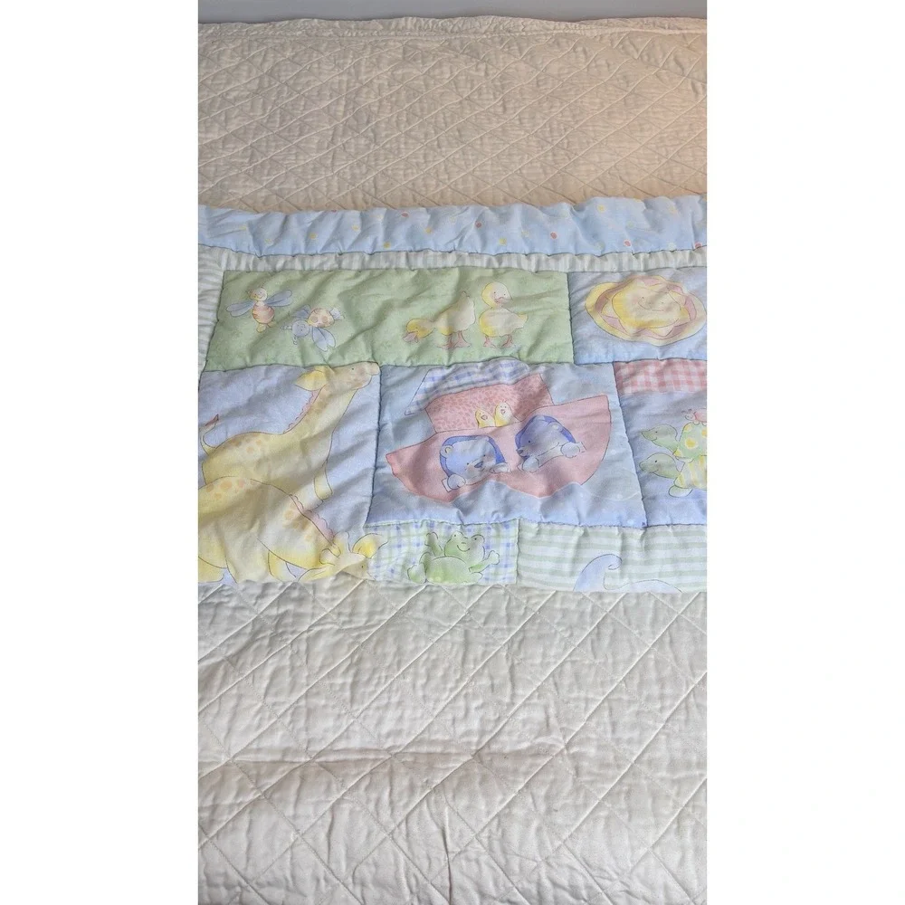 Vintage Baby Quilt Noah's Ark Animals Pastel Crib Quilt 40 x 30