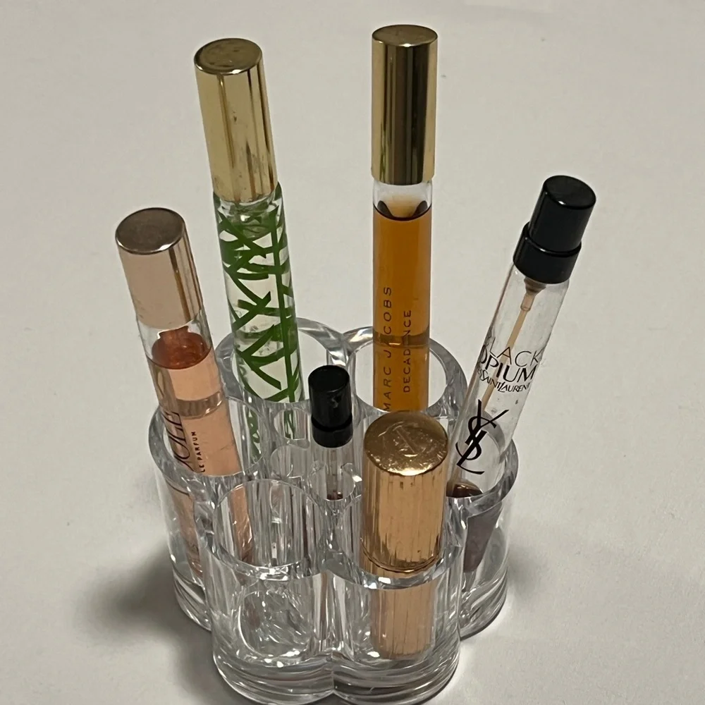 The Unbranded Brand clear acrylic